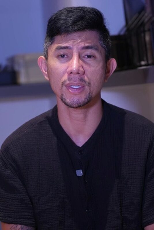 Lương Bằng Quang thừa nhận ‘bịa’ ra tâm thư của Ngân 98, tiết lộ vợ đang cần can thiệp y tế 1 Lương Bằng Quang thừa nhận ‘bịa’ ra tâm thư của Ngân 98, tiết lộ vợ đang cần can thiệp y tế